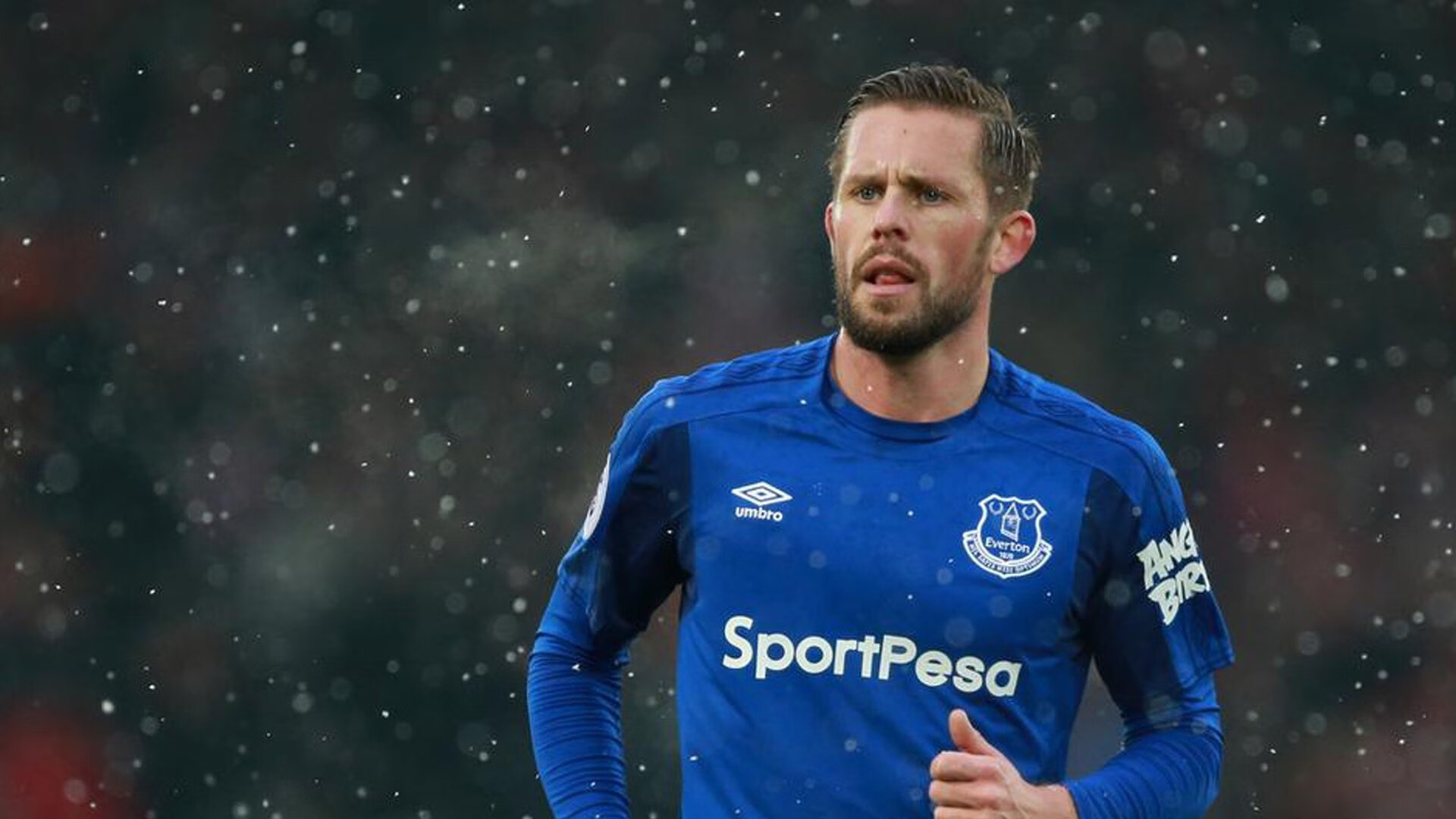 Scout巅峰对决,凯恩与70激战老鹰,防守制胜悬念丛生